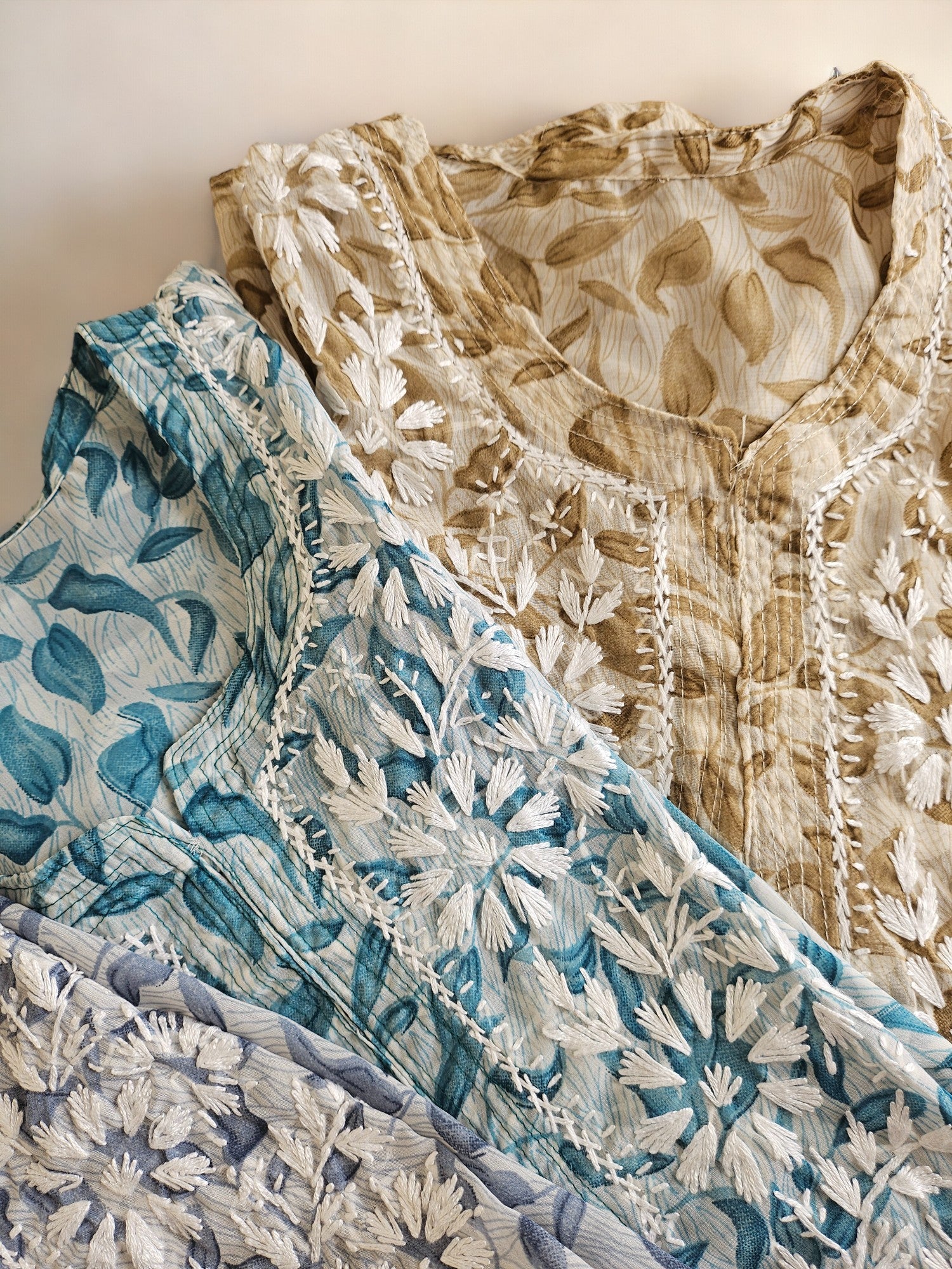 Graceful Pilgrimage: Chikankari Outfits for Your Spiritual Journey
