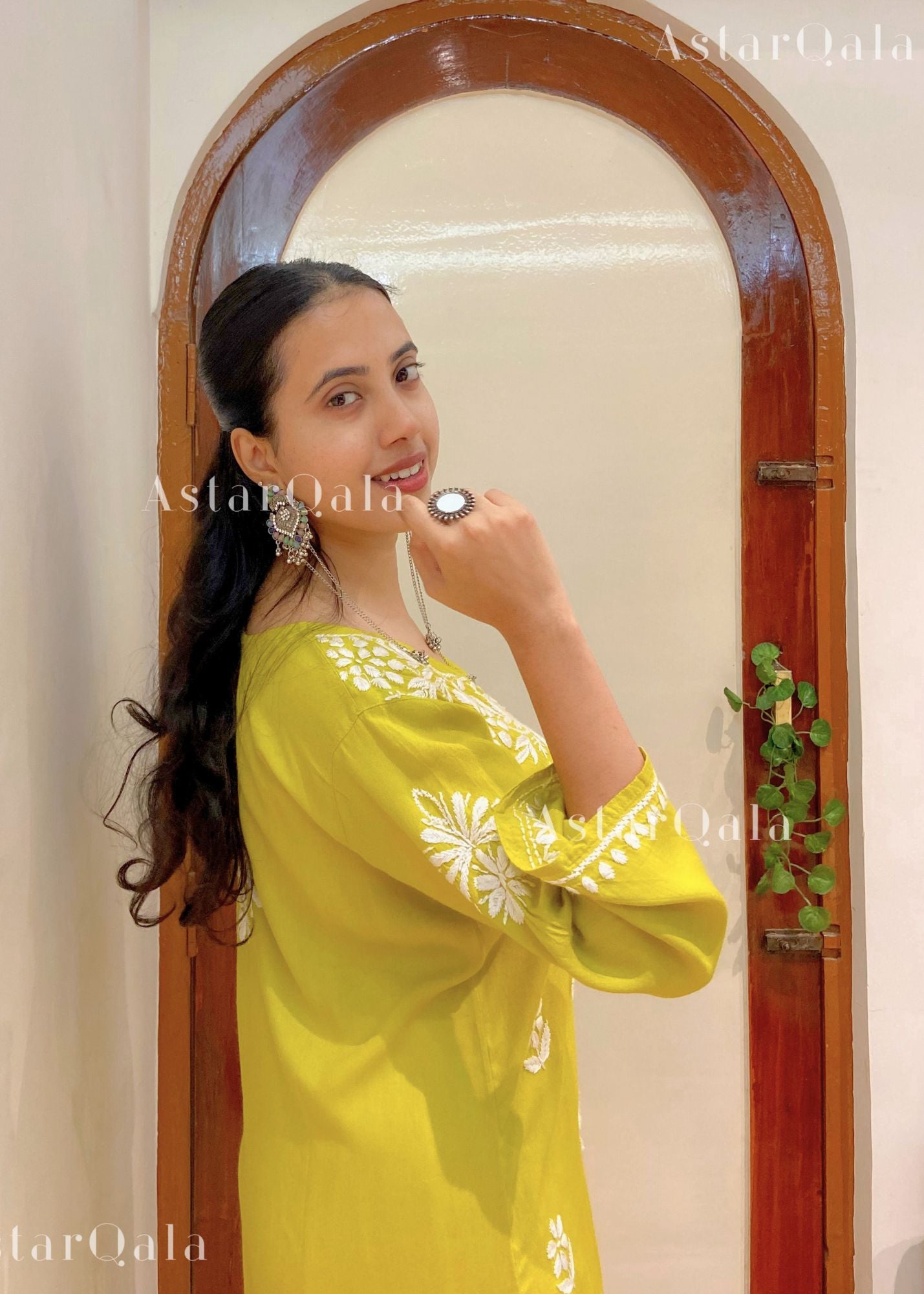 Bira Modal Chikankari Long Kurta – Lime Green